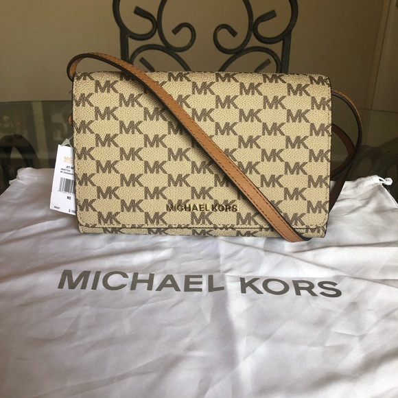 palm spring mini backpack louis vuitton